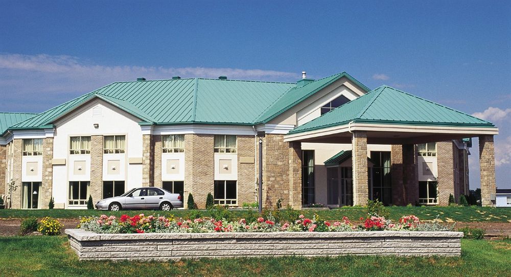Days Inn By Wyndham Монманьи Экстерьер фото